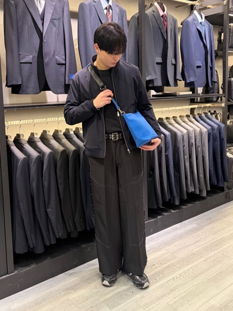 ふみふみさんの「TAKEO KIKUCHI｜スタンドカラー ショート リブ ブルゾン」を使ったコーディネート