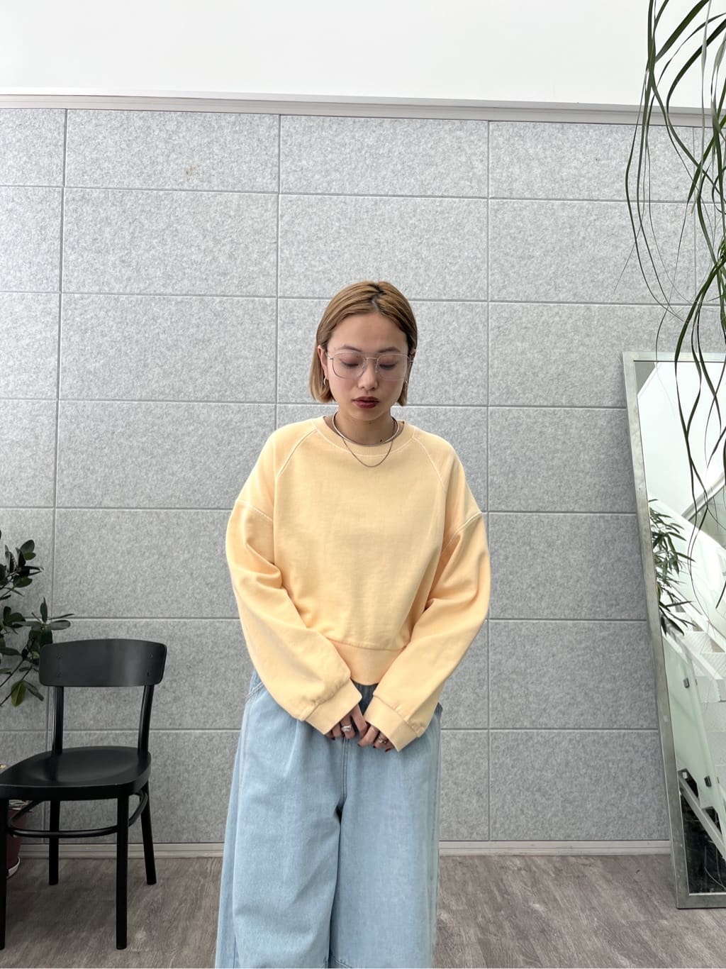 Harukaさんの「INDIVI｜ワイドスリーブカラースウェット」を使ったコーディネート