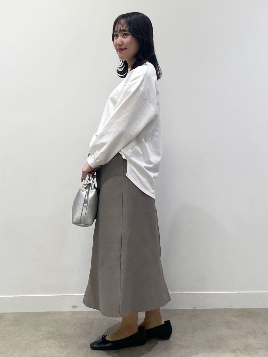 yukariさんの「Dessin｜【360度可愛い・洗える】バックヘンリーカットソー」を使ったコーディネート