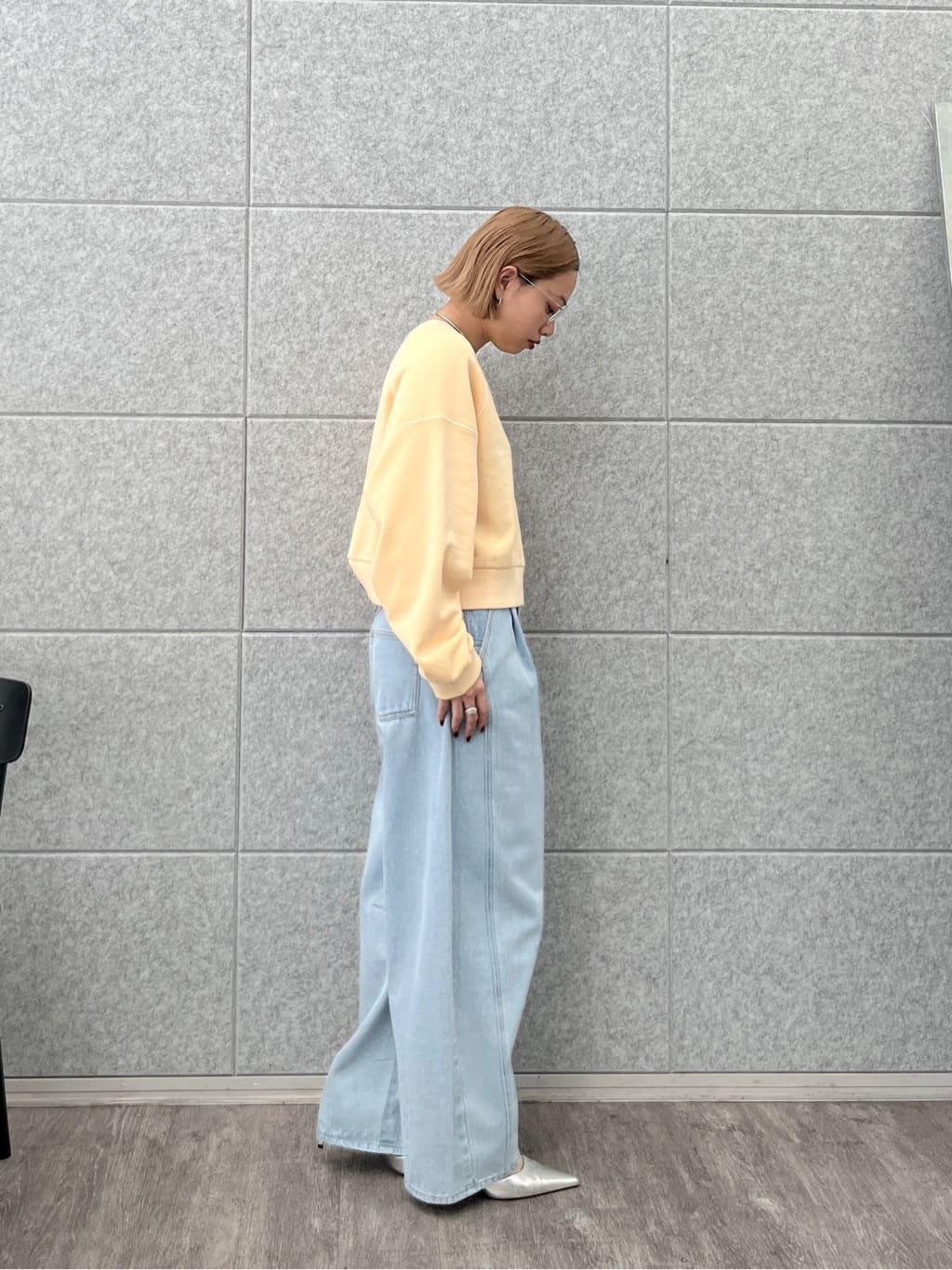 Harukaさんの「INDIVI｜ワイドスリーブカラースウェット」を使ったコーディネート