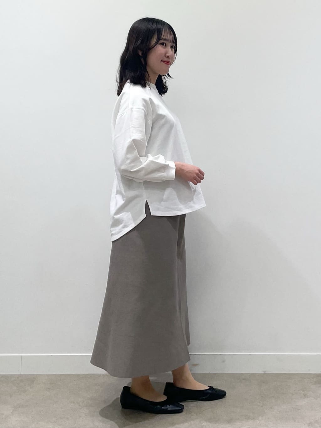 yukariさんの「Dessin｜【360度可愛い・洗える】バックヘンリーカットソー」を使ったコーディネート