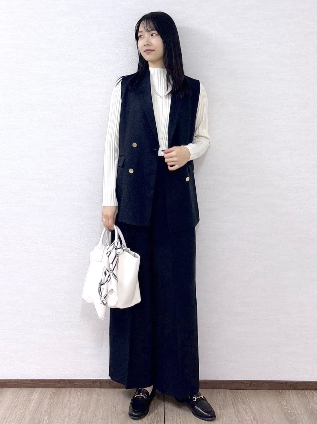 sachikoさんの「OPAQUE.CLIP｜ランダムリブハイネックニット【洗濯機OK】」を使ったコーディネート