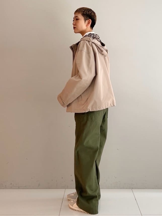 OCHIAIさんの「DRESSTERIOR｜【ウォッシャブル/撥水素材】撥水ツイル マウンテンパーカー」を使ったコーディネート