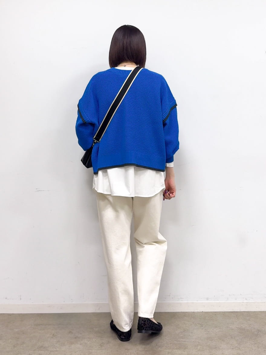 𝐜𝐡𝐢𝐤𝐚さんの「SHOO･LA･RUE｜【SHOO・LA・RUE DENIM】大人のきれいめカジュアルに デニムテーパードパンツ」を使ったコーディネート