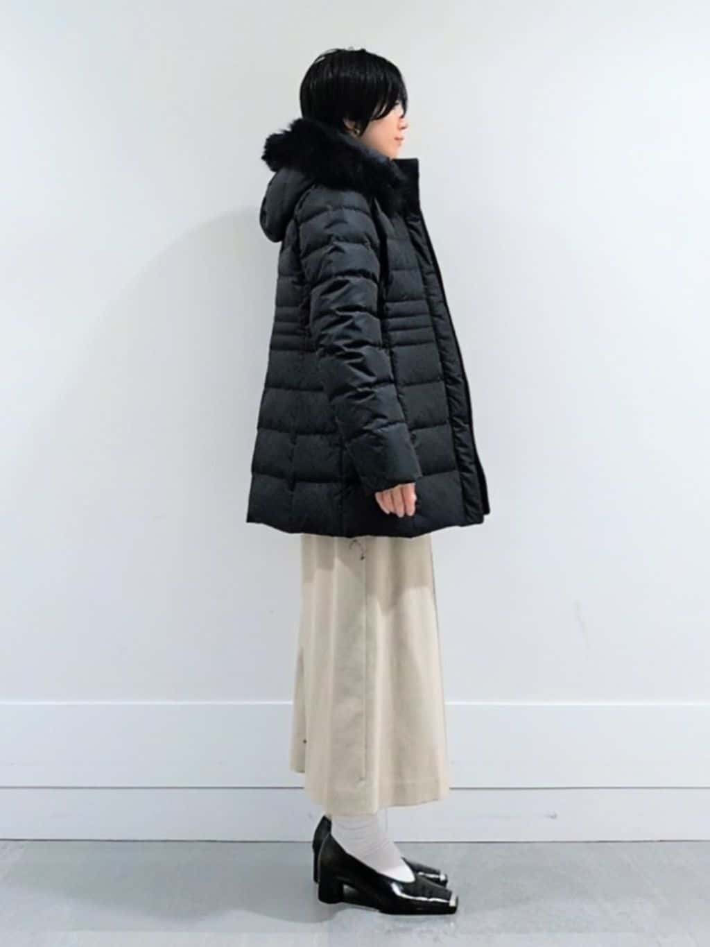 ミズタさんの「UNTITLED｜【はっ水機能/フード取り外し可】ミディダウンコート」を使ったコーディネート