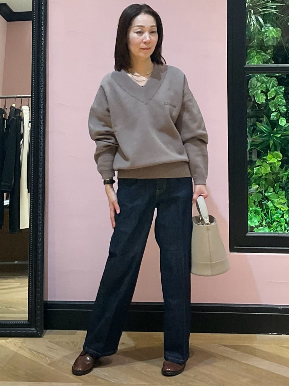Hiwatashiさんの「DRESSTERIOR｜【otonaMUSE5月号掲載】センタープレス ワイドストレートデニム」を使ったコーディネート