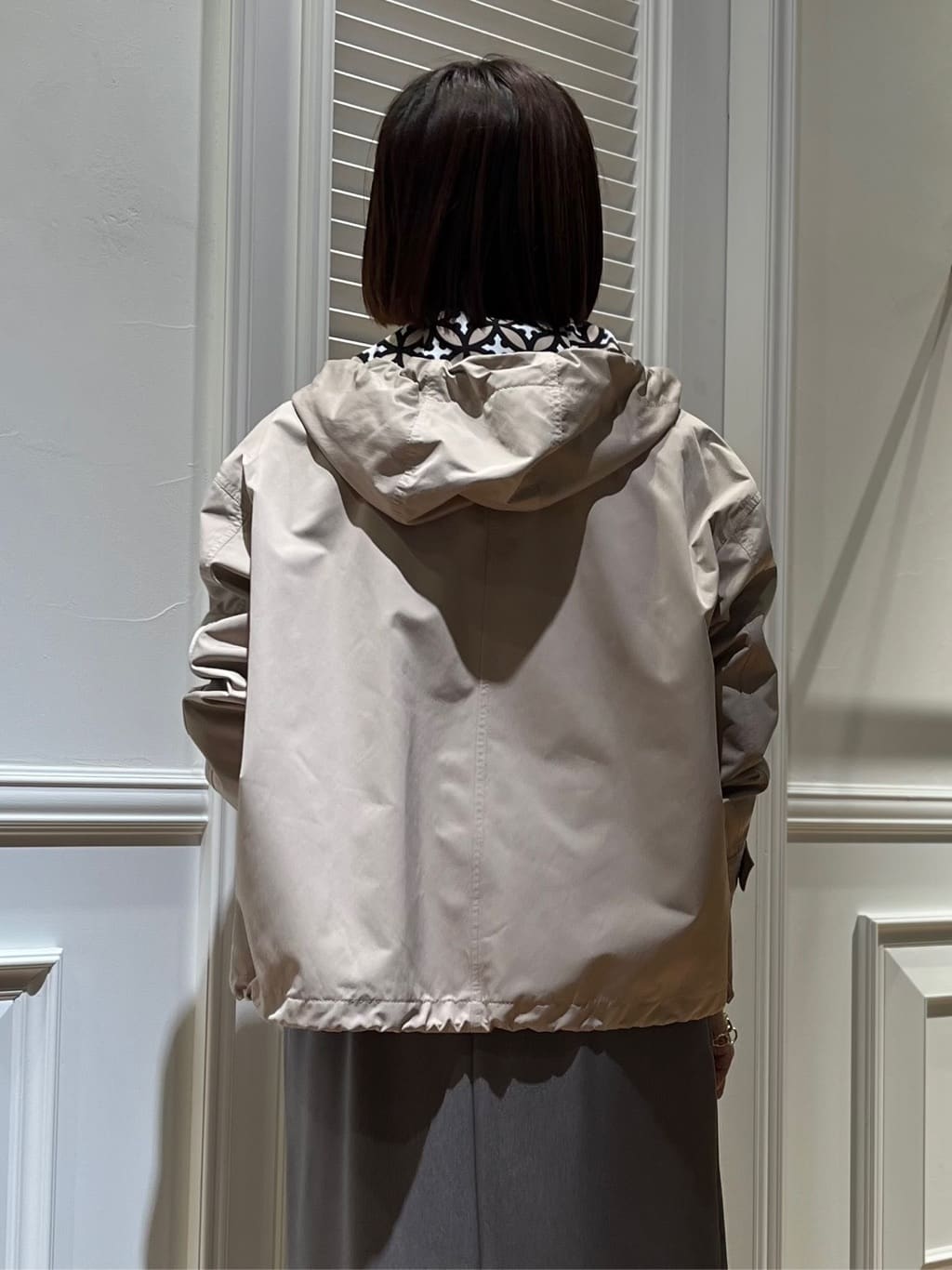 つじ まこさんの「DRESSTERIOR｜【ウォッシャブル/撥水素材】撥水ツイル マウンテンパーカー」を使ったコーディネート