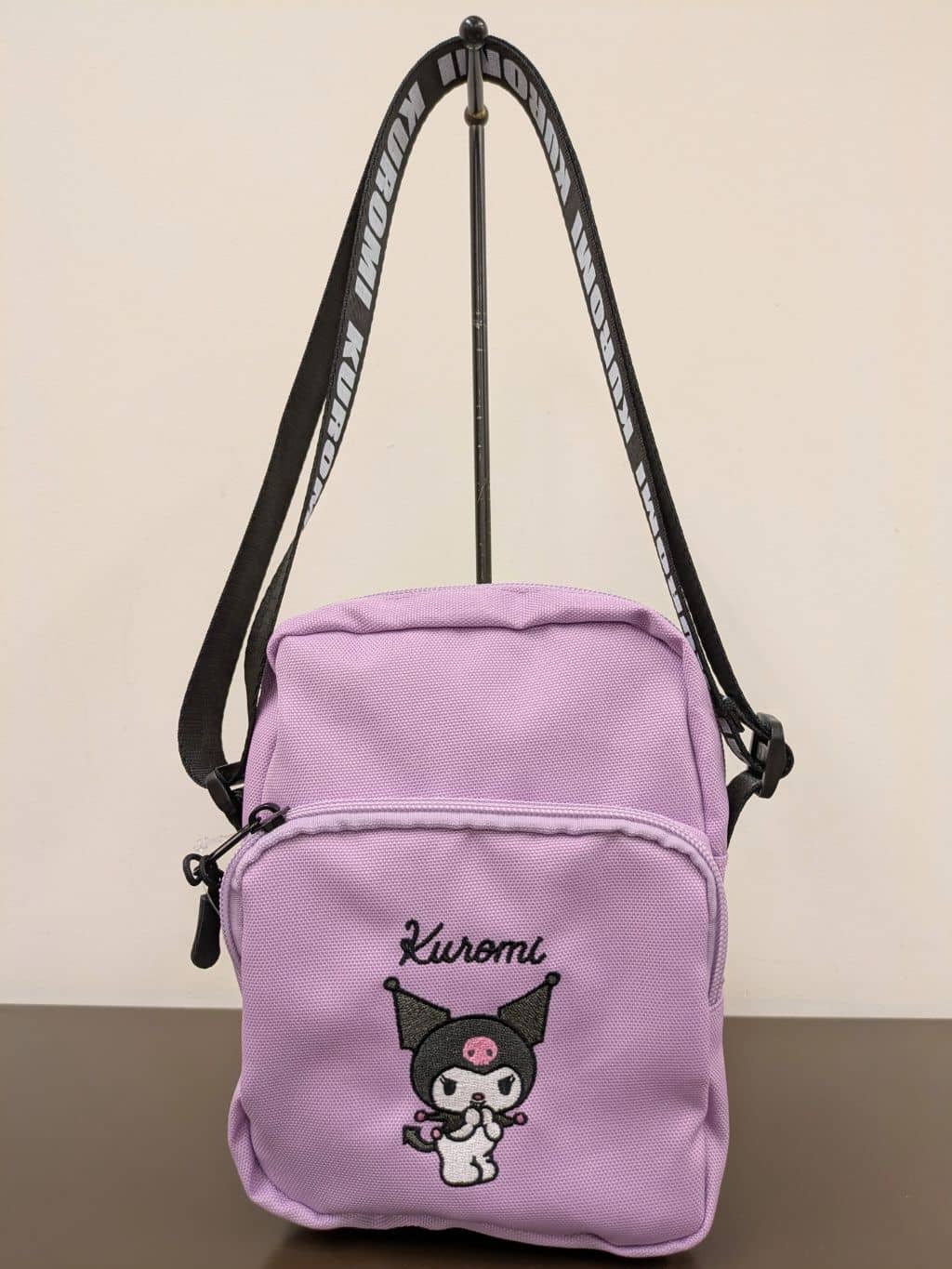 カッサンさんの「SHOO･LA･RUE｜【サンリオキャラクターズ】ハローキティ＆クロミ刺繍ショルダーバッグ」を使ったコーディネート