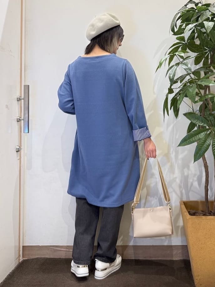 misakiさんの「SHOO･LA･RUE｜【体型カバー/洗濯機可/S-LL】お袖ストライプAラインチュニック」を使ったコーディネート