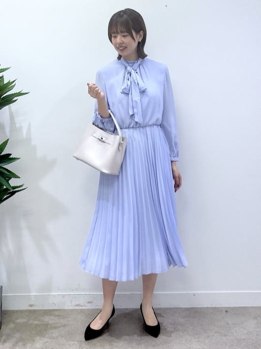 yukaさんの「UNTITLED｜【フォーマル/洗える】ボウタイ プリーツワンピース」を使ったコーディネート