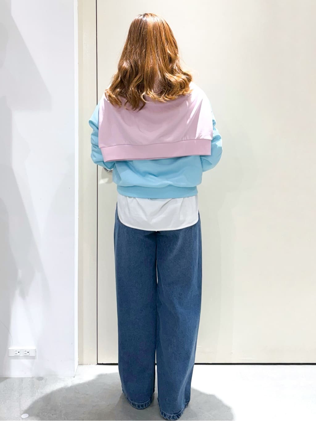 sayaさんの「OPAQUE.CLIP｜ロゴ刺繍裏毛トップス【洗濯機OK】」を使ったコーディネート
