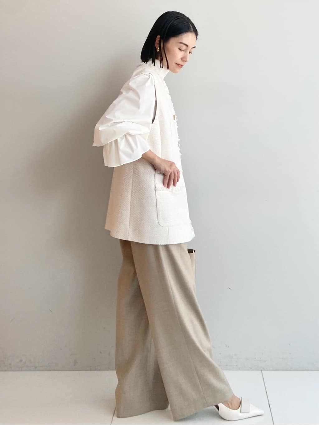AYAさんの「UNTITLED｜【オンオフ使える】スラブツイード ジレ」を使ったコーディネート