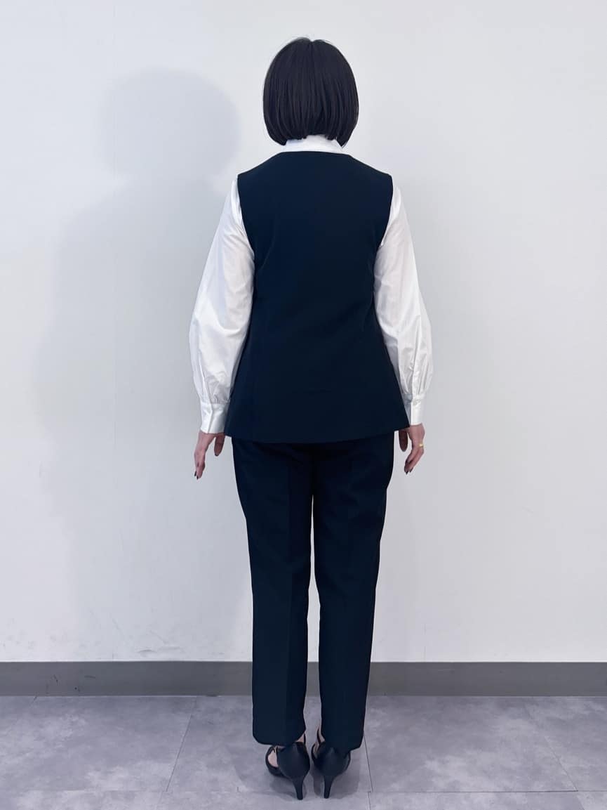 misaさんの「OPAQUE.CLIP｜ペプラムジレ／セットアップ対応可【洗濯機OK】」を使ったコーディネート