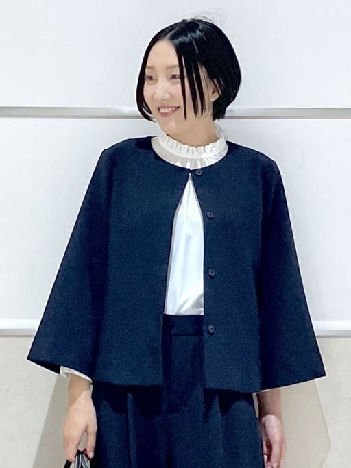 eriko さんの「Dessin｜【洗える】フリルネックジョーゼットブラウス」を使ったコーディネート
