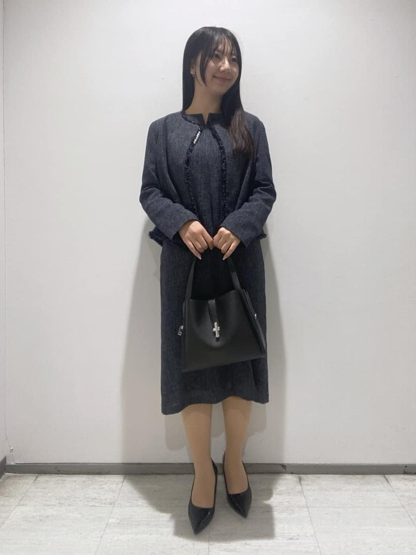 meiさんの「INDIVI｜【軽量／SETUP可能】ストレッチツイードAラインワンピース」を使ったコーディネート