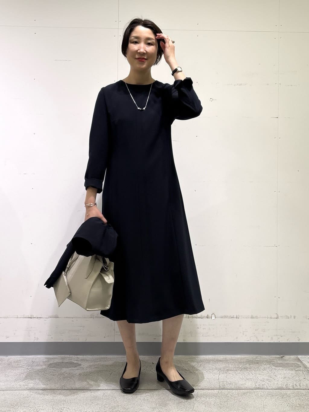 yuriさんの「INDIVI｜【上品光沢／SETUP可能】切り替えデザインジャケット」を使ったコーディネート