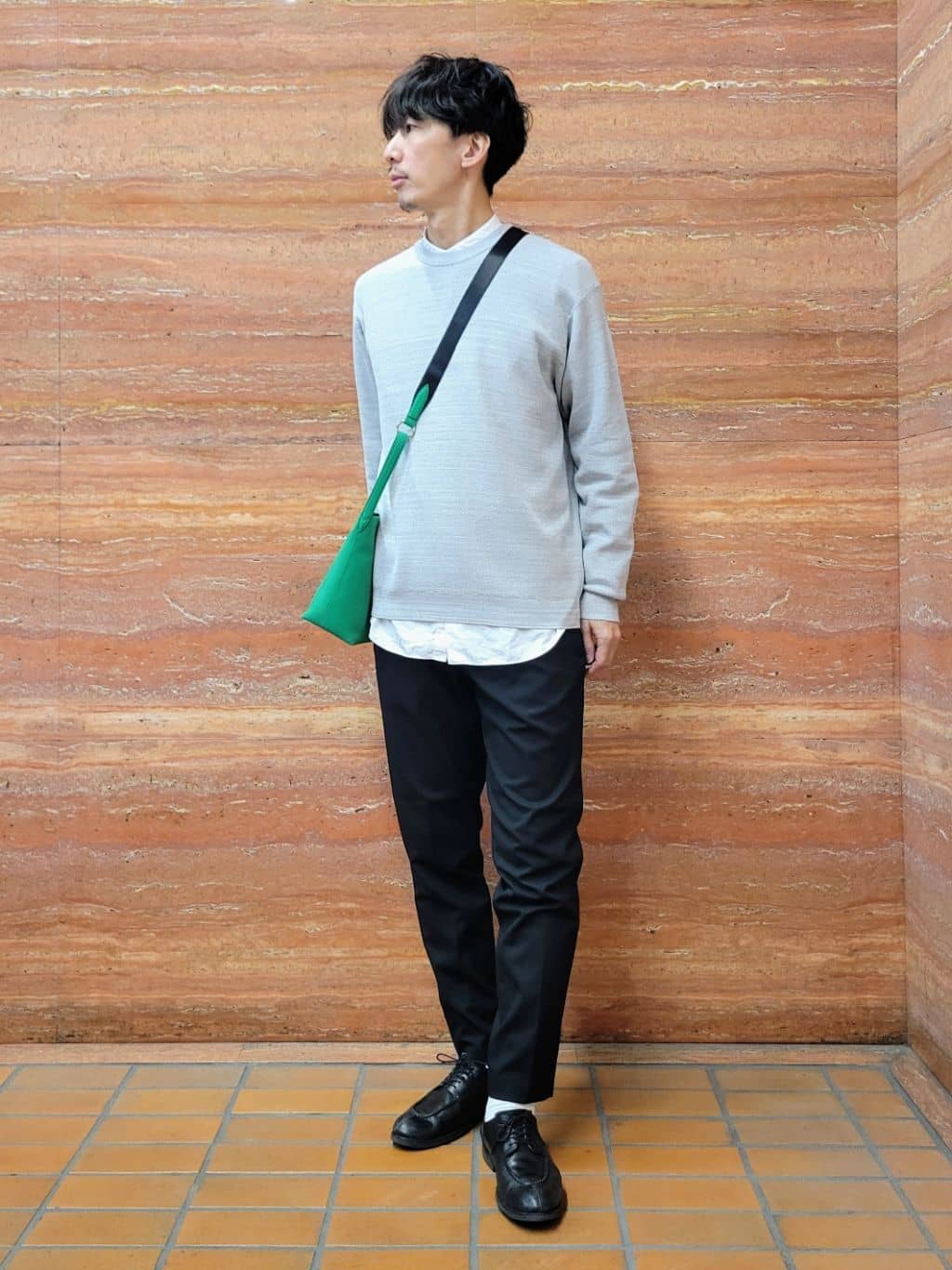 piroyaさんの「TAKEO KIKUCHI｜【洗える】カラースプリングニット」を使ったコーディネート