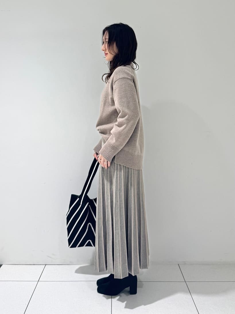 そんさんの「INDIVI｜【カシミヤ混】ミドルゲージ ハイネックニット」を使ったコーディネート