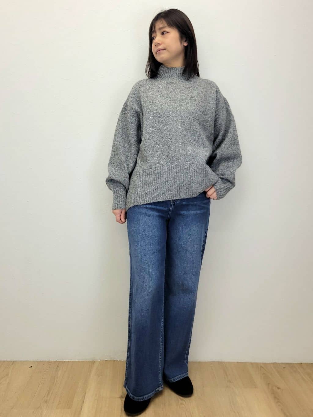 LISAさんの「OPAQUE.CLIP｜カシミヤブレンドウールミドルピーコート」を使ったコーディネート