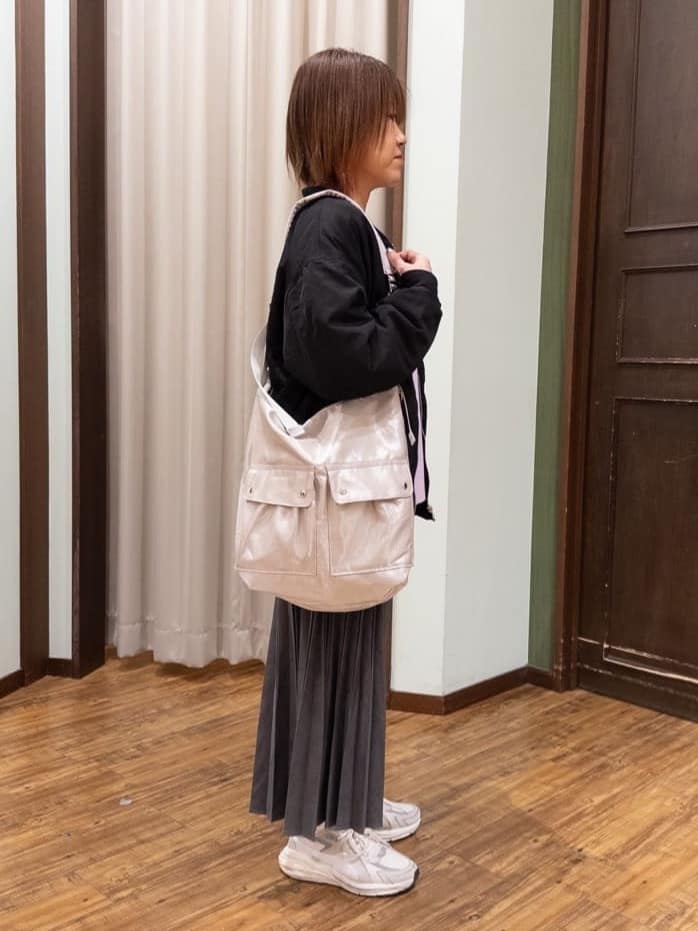 みかりん さんの「SHOO･LA･RUE｜【洗濯機可/S-LL】きれいめにもカジュアルにも スエードライク プリーツスカート」を使ったコーディネート