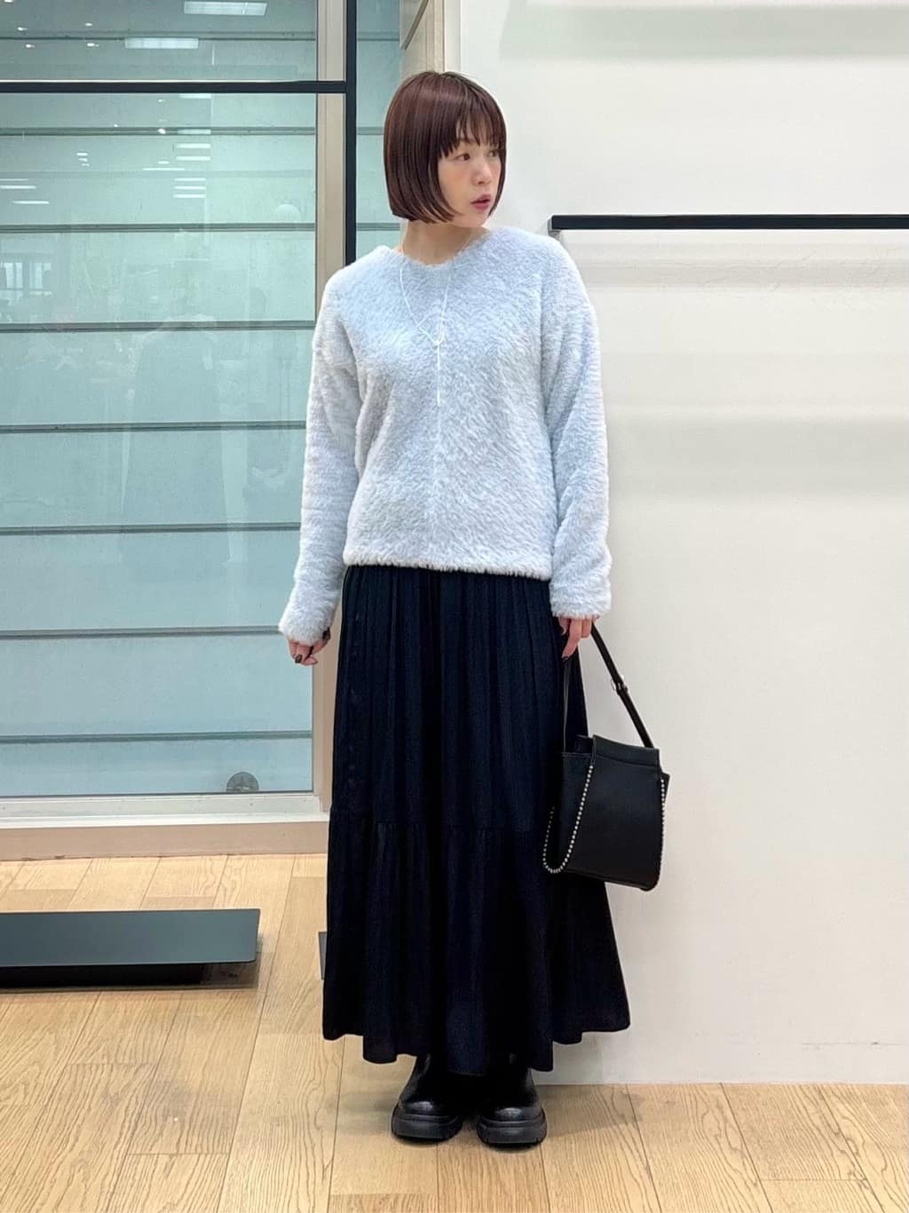 asamiさんの「INDIVI｜【洗える】エアリーシャギートップス」を使ったコーディネート