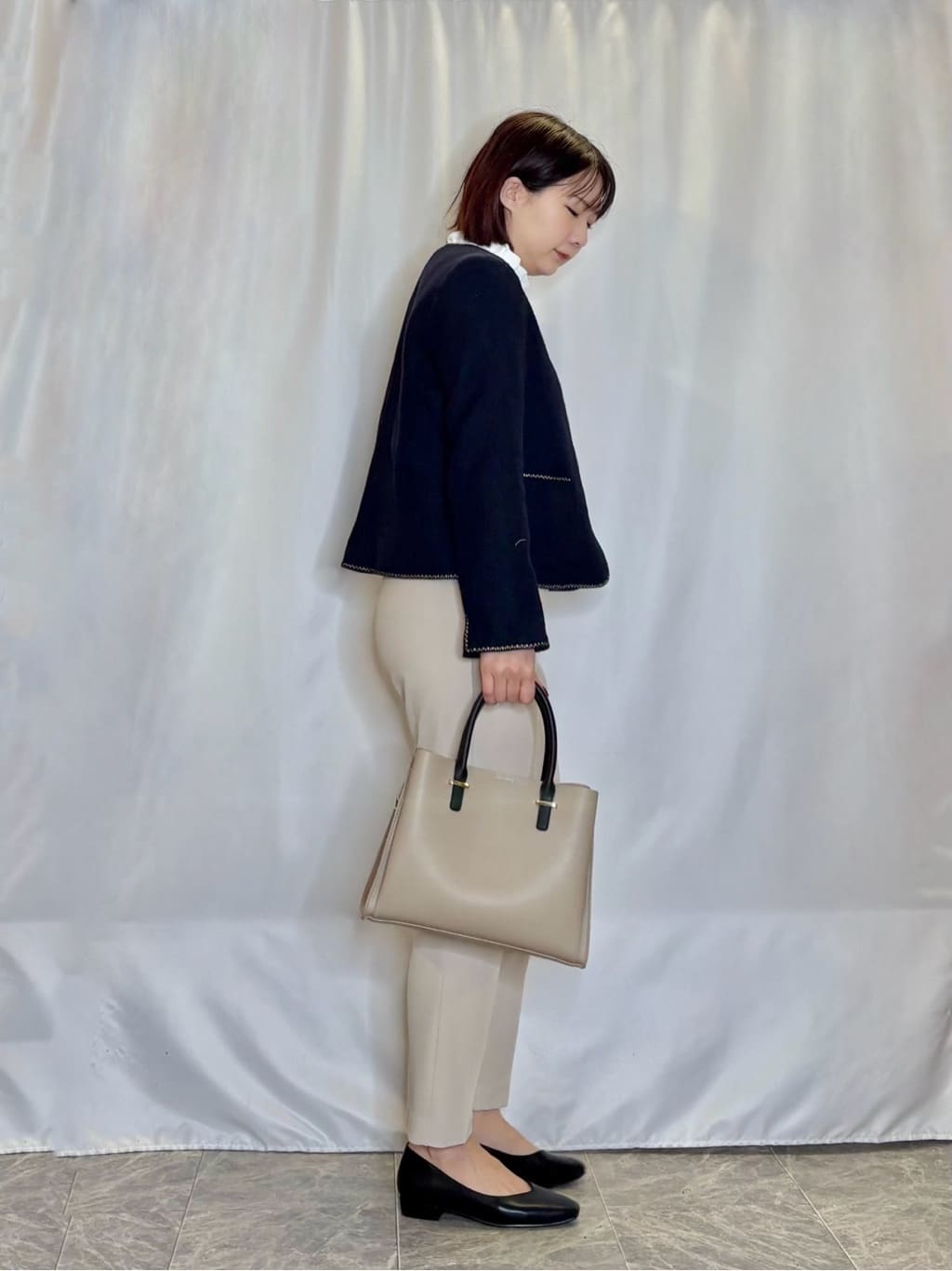 ネリさんの「SHOO･LA･RUE｜【洗濯機可】上品で華やか スタンドフリルブラウス」を使ったコーディネート