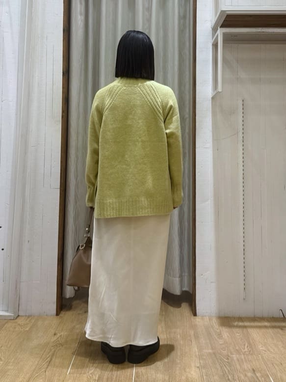 chさんの「THE SHOP TK｜ふんわり柔らかきれい色 ウール混ハイネックニット」を使ったコーディネート
