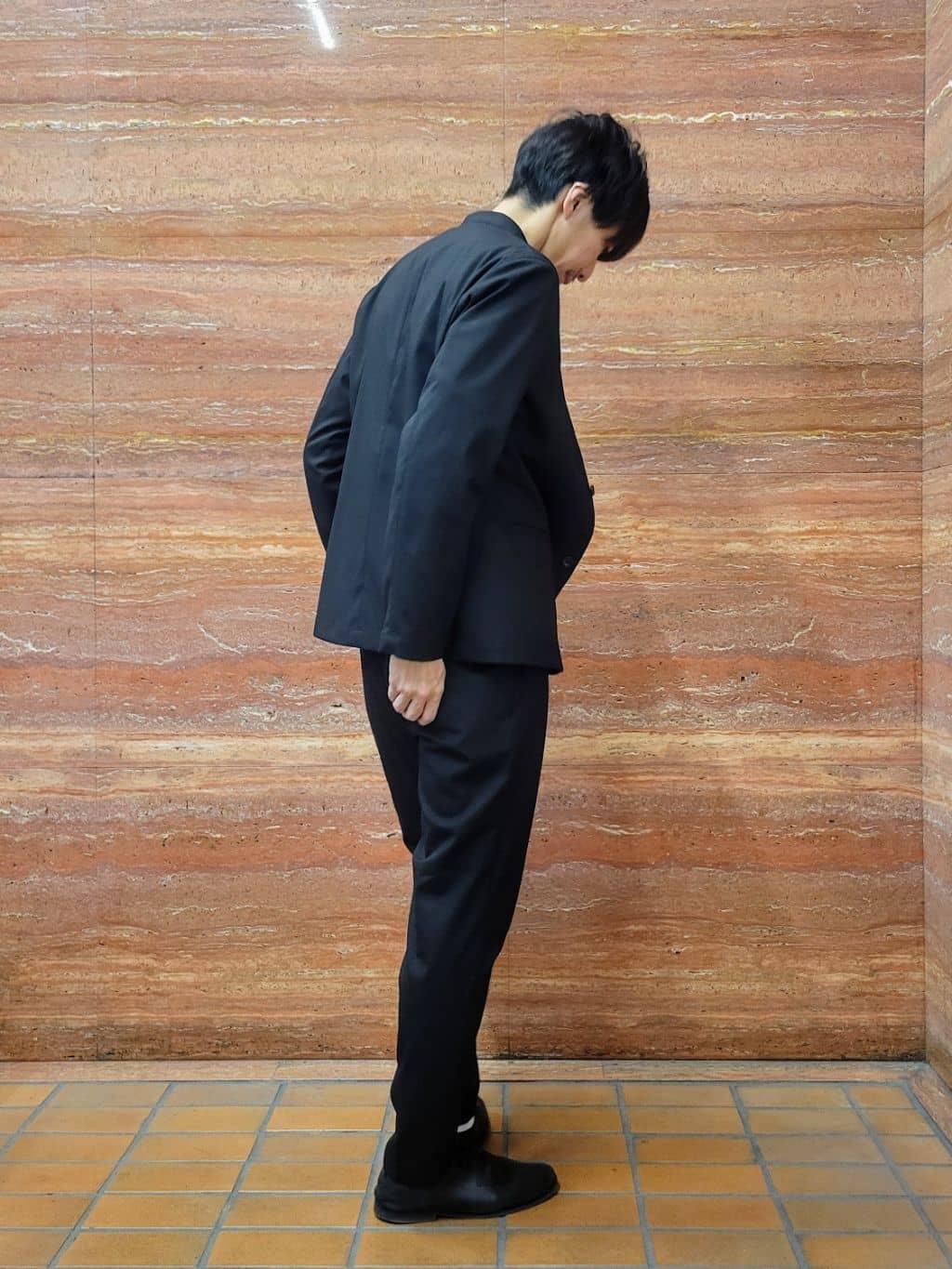 piroyaさんの「TAKEO KIKUCHI｜【ON／OFF兼用】CARREMANファブリック ノーカラージャケット」を使ったコーディネート