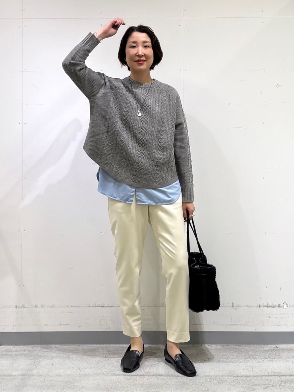 yuriさんの「INDIVI｜【コットン】シャツ切り替えカットソー」を使ったコーディネート