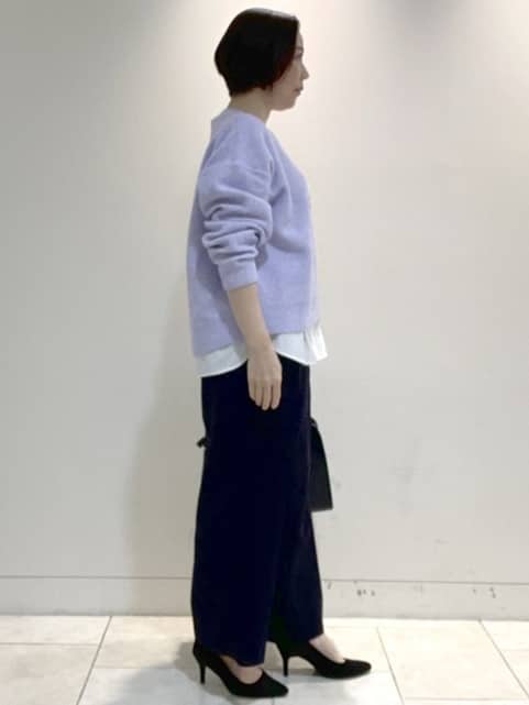 フミさんの「Reflect｜【選べる5色／ゆったりシルエット】Vネックスパンコールニット」を使ったコーディネート