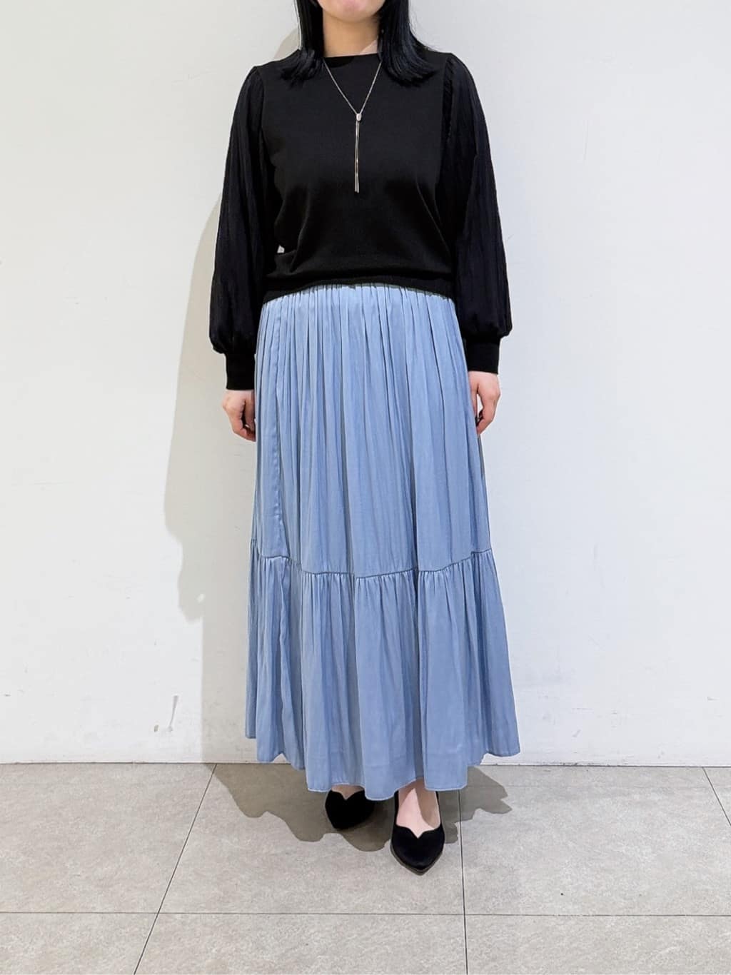 emikaさんの「INDIVI｜【洗える／華やか】袖プリーツニット」を使ったコーディネート