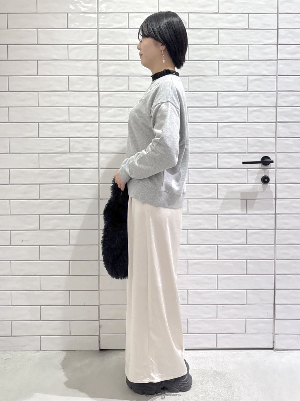 ayumiさんの「OPAQUE.CLIP｜シアーハイネックトップス【洗濯機OK】」を使ったコーディネート