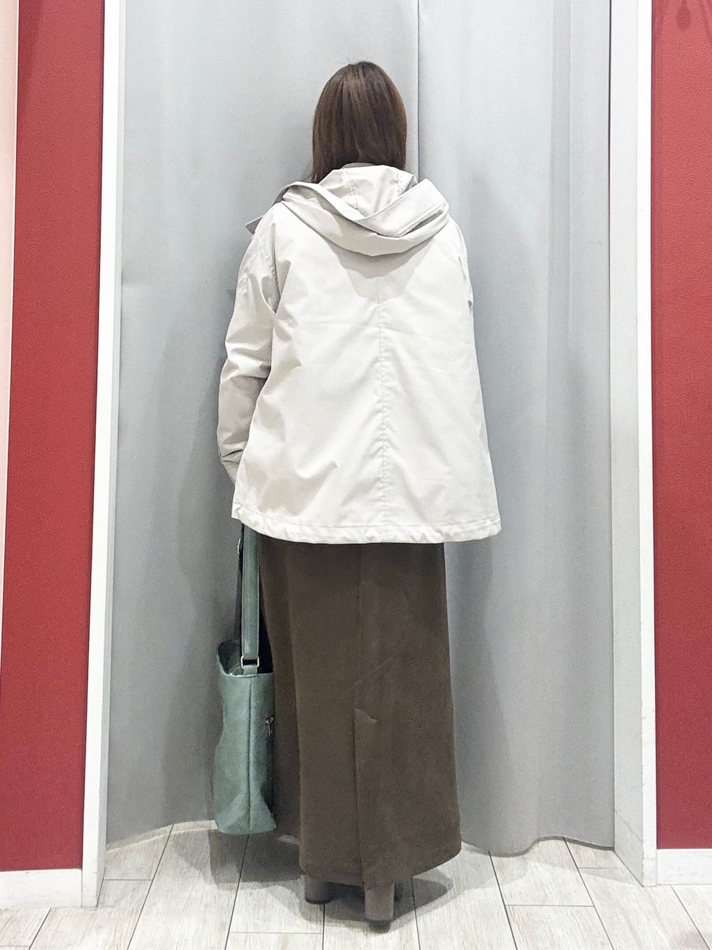 shioさんの「SHOO･LA･RUE｜【S-LL】きらっと華やぐ　大人のスパンコールニット」を使ったコーディネート