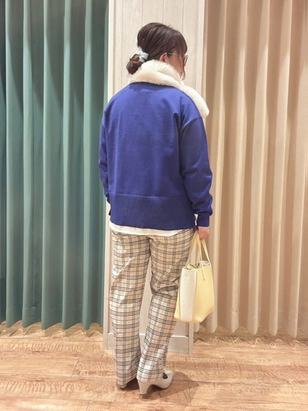 タガさんの「SHOO･LA･RUE｜【洗濯機可/S-LL】すっきり上品に ベーシックテーパードパンツ」を使ったコーディネート