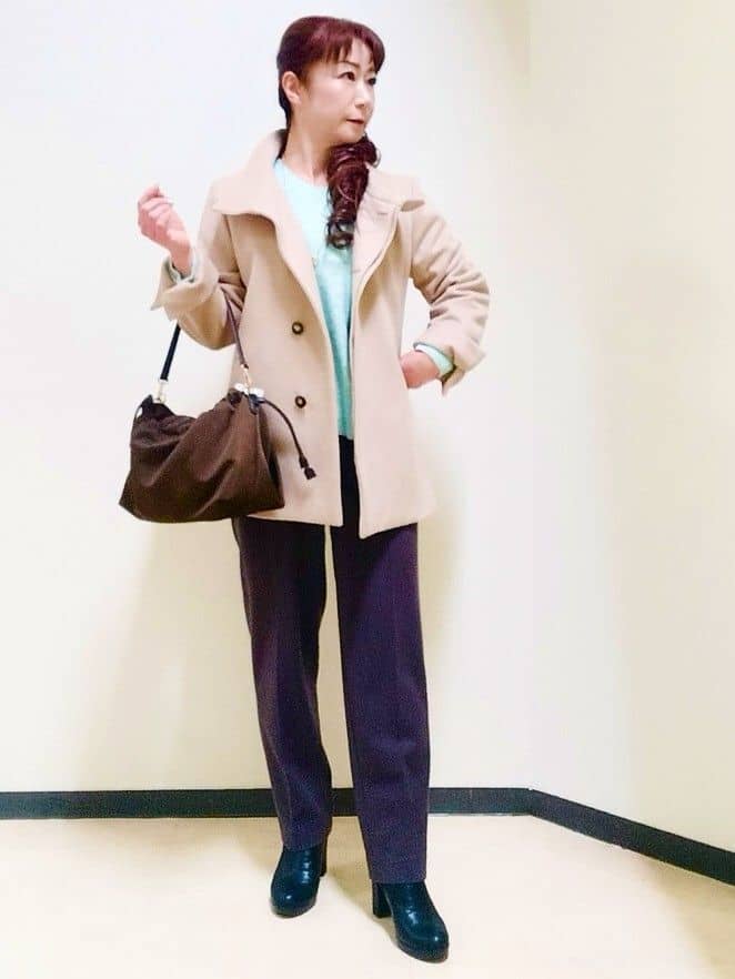 花さんの「Reflect｜【SS-4Lサイズ／衿が顔に当たらない◎】スタンドネックミドルコート」を使ったコーディネート