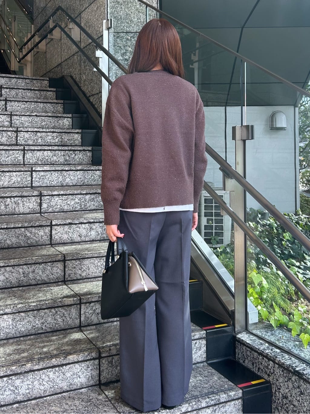 Risaさんの「OPAQUE.CLIP｜イージーフレアパンツ【洗濯機OK】」を使ったコーディネート