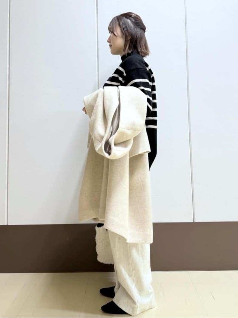 Rikoさんの「INDIVI｜【褒められパンツ／ウール混】ウォームウール ワイドパンツ」を使ったコーディネート