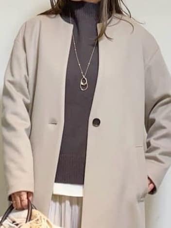 tomoさんの「UNTITLED｜【日本製／通勤／フォーマル】カシミヤ混ノーカラーコート」を使ったコーディネート