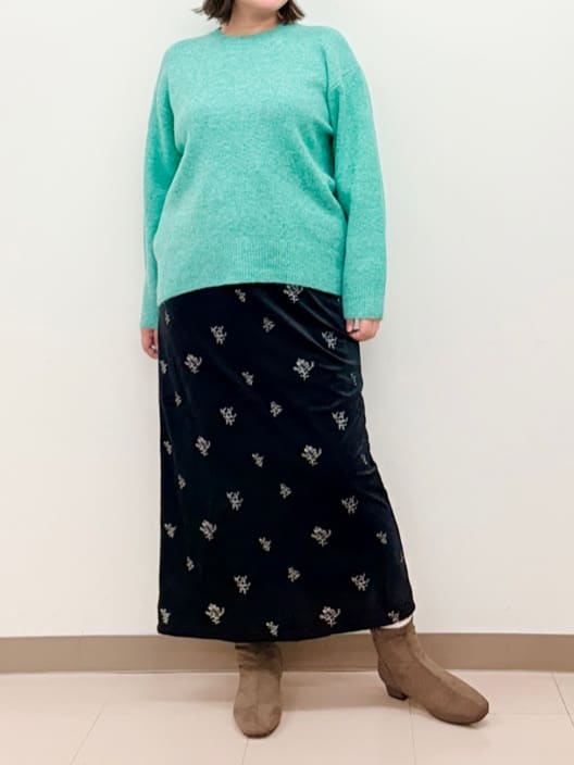 haruさんの「SHOO･LA･RUE｜【洗濯機可】お気に入りカラーを身にまとって　ふんわりゆるニット」を使ったコーディネート
