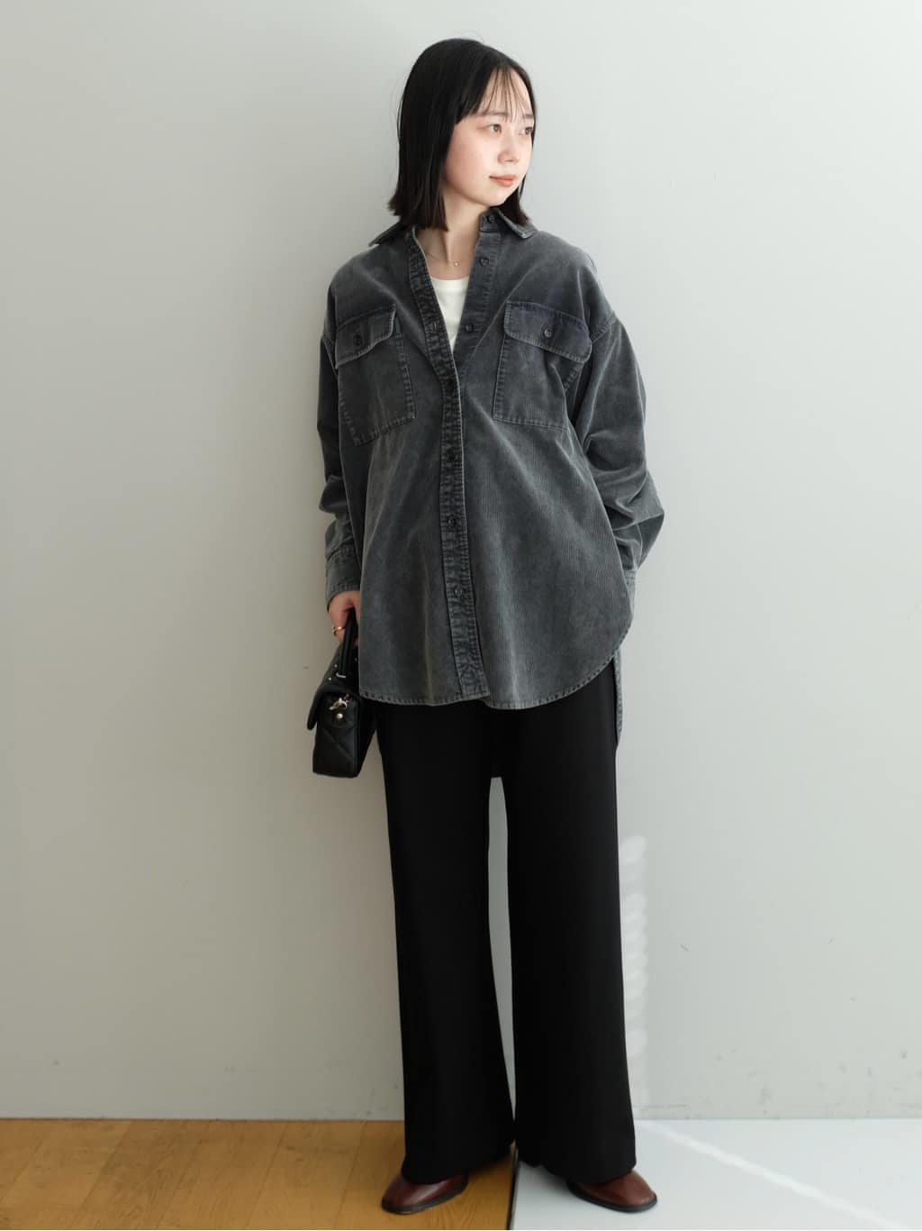 Kishimotoさんの「DRESSTERIOR｜【洗える/抜け感】コーデュロイガーメントダイシャツ」を使ったコーディネート