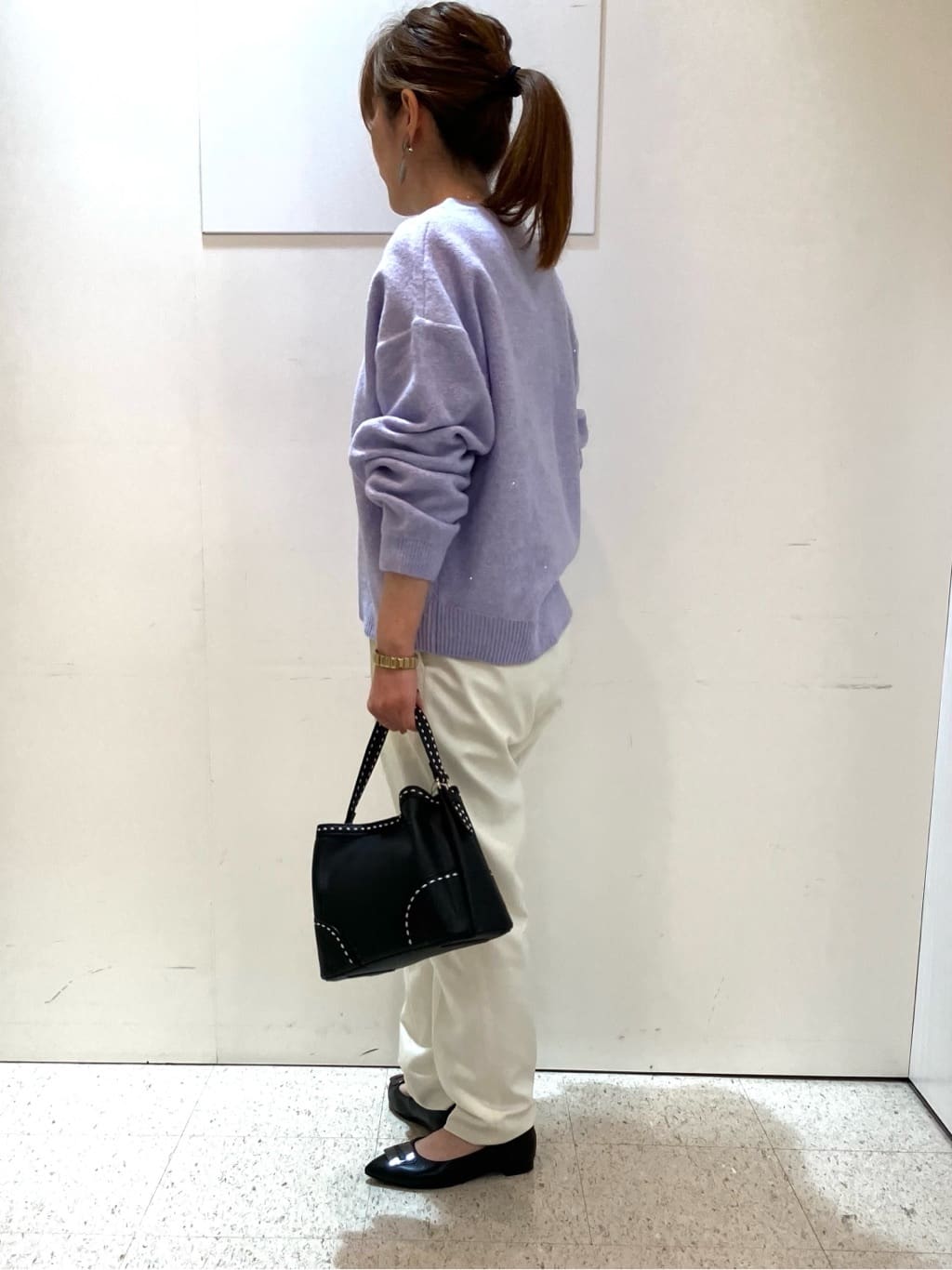 kozuさんの「Reflect｜【選べる5色／ゆったりシルエット】Vネックスパンコールニット」を使ったコーディネート