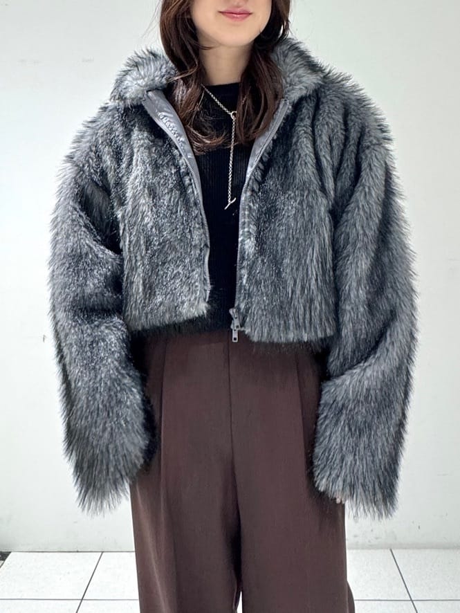 そんさんの「INDIVI｜Comfy SET UP｜イージーストレートワイドパンツ【セットアップ対応／通勤/カセット服】」を使ったコーディネート