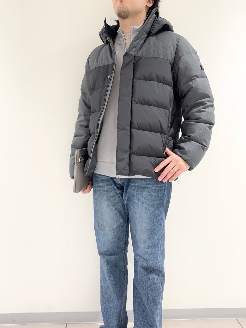 及川さんの「TAKEO KIKUCHI｜カラーコンビ ダウンブルゾン」を使ったコーディネート