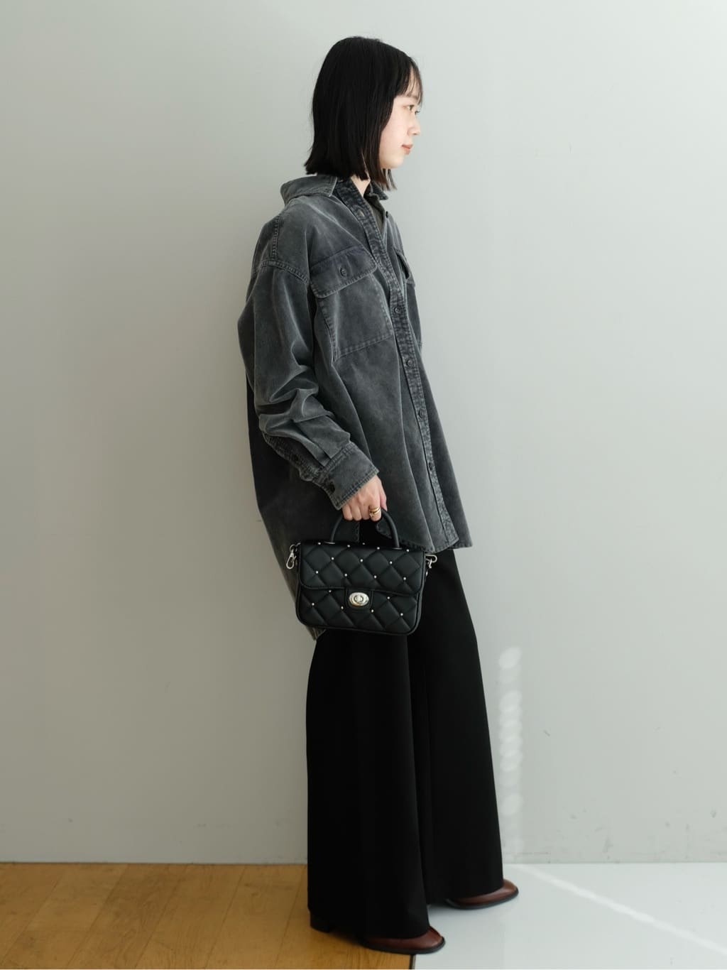 Kishimotoさんの「DRESSTERIOR｜【洗える/抜け感】コーデュロイガーメントダイシャツ」を使ったコーディネート