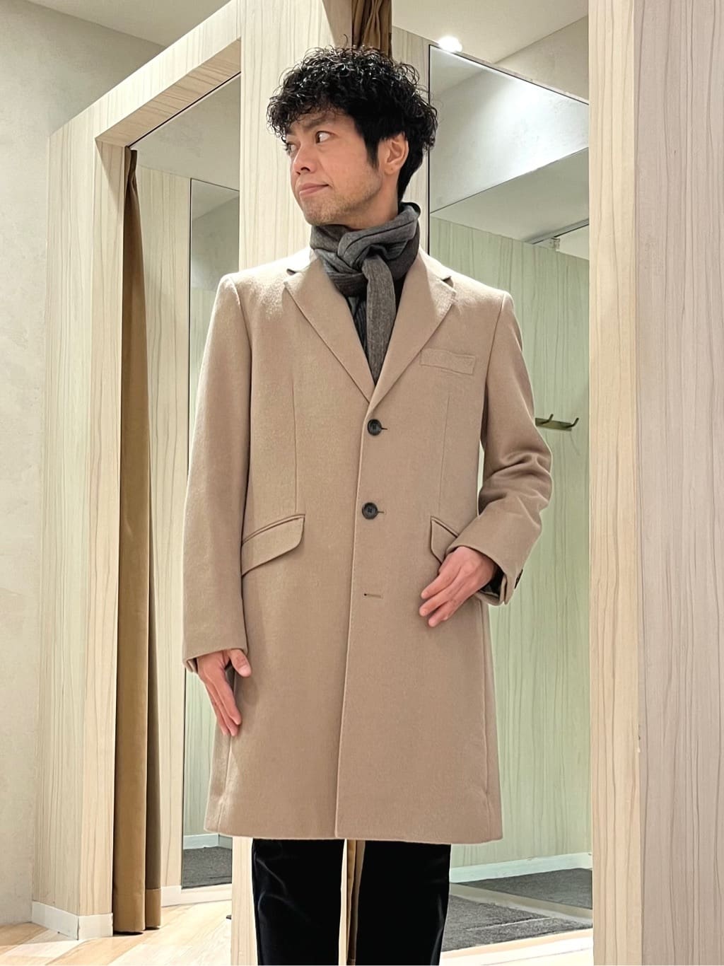 URAさんの「TAKEO KIKUCHI｜カシミヤブレンド ビーバー調チェスターコート」を使ったコーディネート