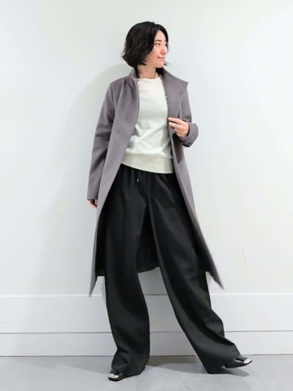 ミズタさんの「UNTITLED｜【きれいめ/スタイリッシュ】2WAYスタンドカラーロングコート」を使ったコーディネート