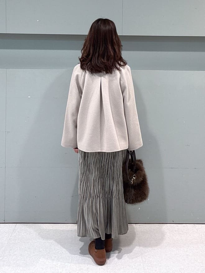 makiさんの「UNTITLED｜【着回しが効く／オンオフアウター】ウールショートコート」を使ったコーディネート
