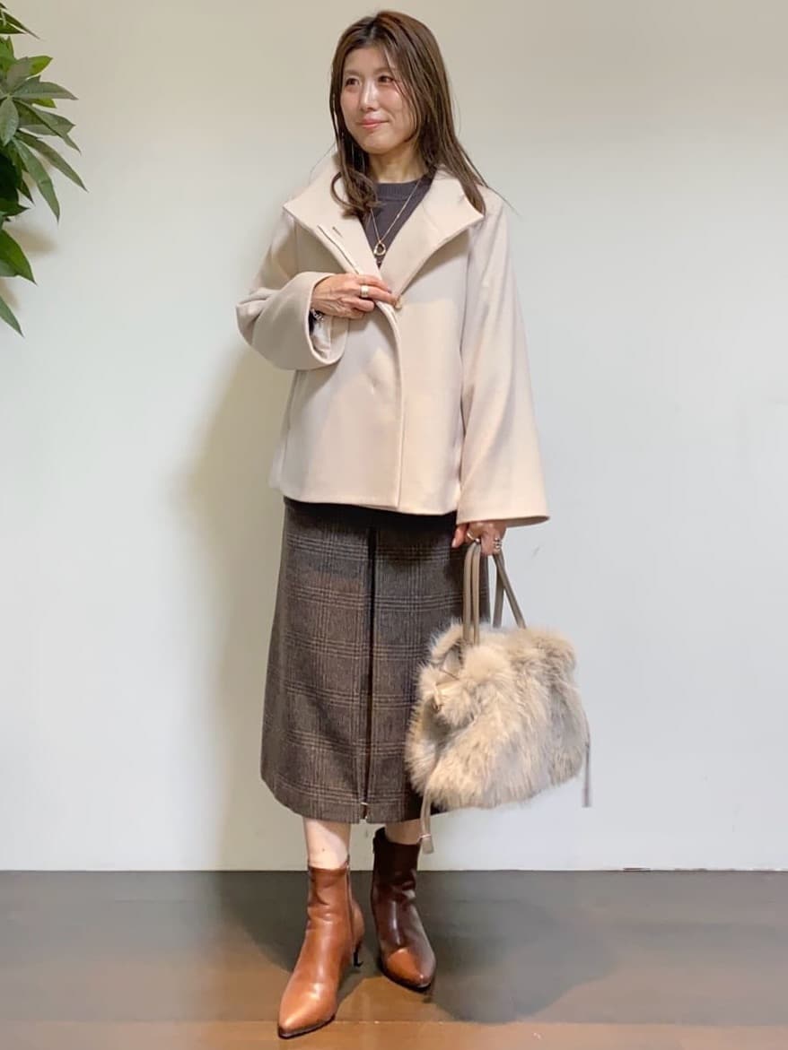 tomoさんの「UNTITLED｜【重ね着もおすすめ/洗える】ウールカシミヤ クルーネックニット」を使ったコーディネート