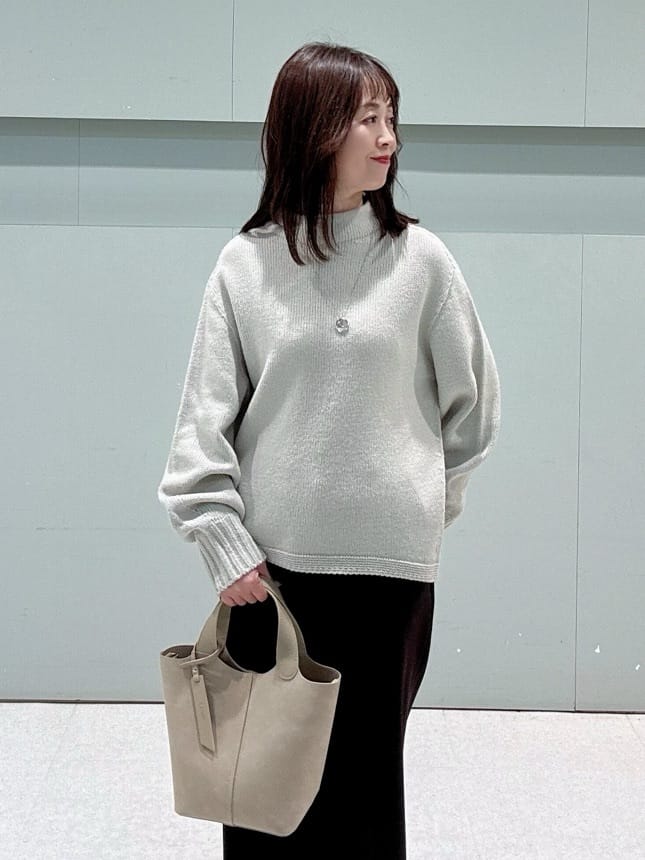 makiさんの「UNTITLED｜【洗える】スポンディッシュ ボトルネックニット」を使ったコーディネート