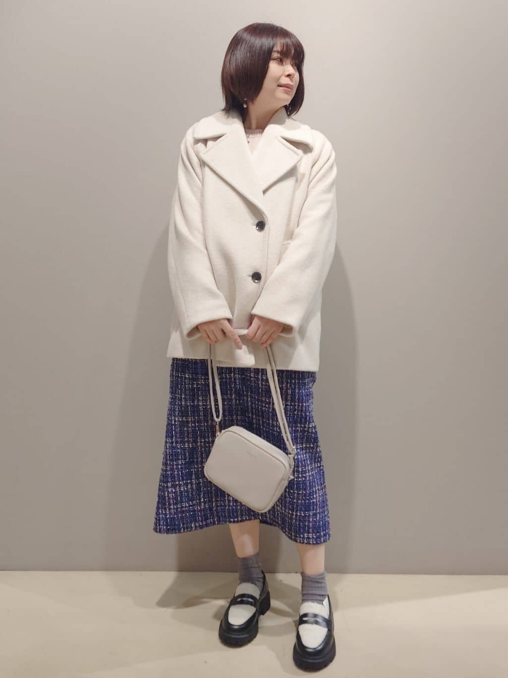 me：)さんの「OPAQUE.CLIP｜カシミヤブレンドウールミドルピーコート」を使ったコーディネート